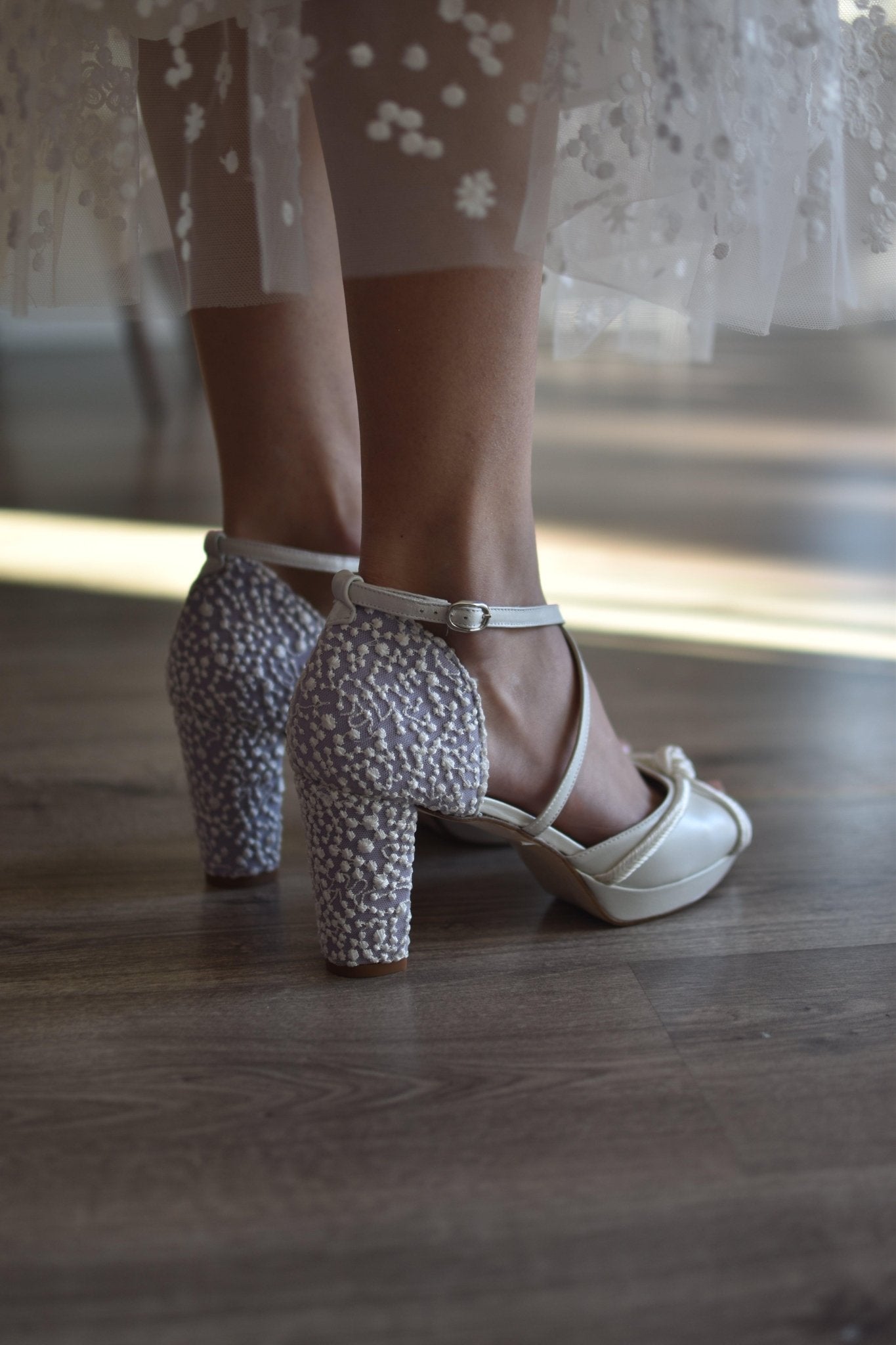 ROSALÍA abierto blanco nudos de seda Bubble petit - zapatos_novia