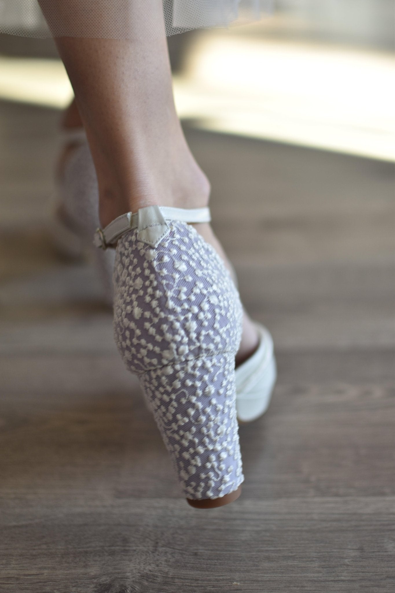 ROSALÍA abierto blanco nudos de seda Bubble petit - zapatos_novia