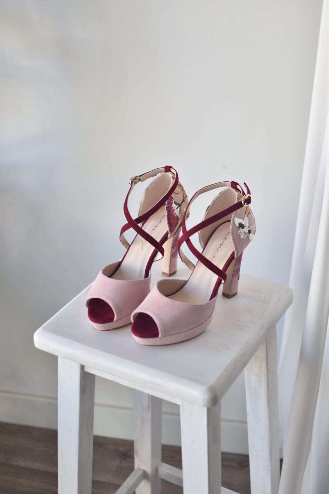 ROSALÍA abierto rosa bordado rojo Filipinas 95 - zapatos_novia