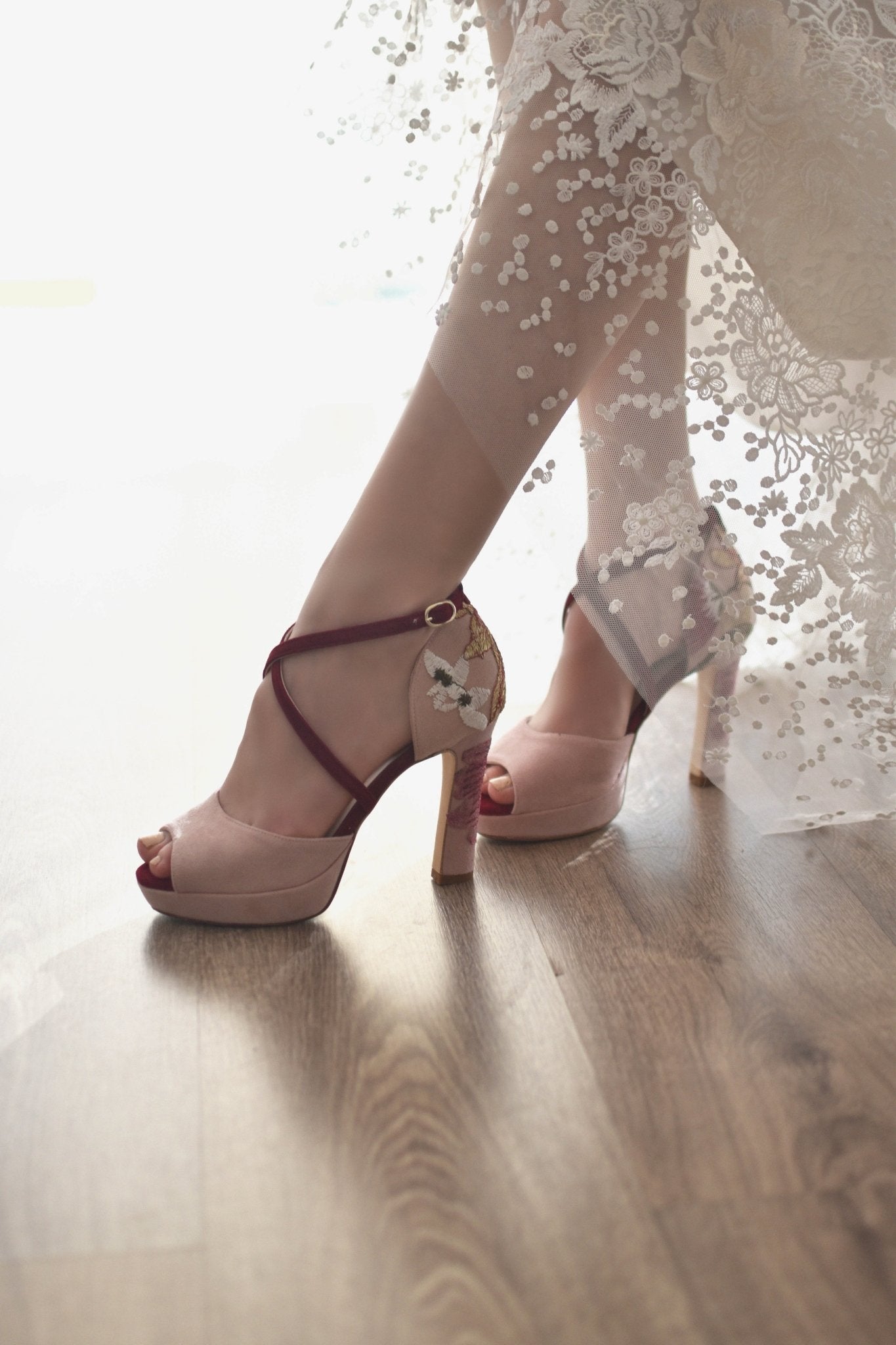 ROSALÍA abierto rosa bordado rojo Filipinas 95 - zapatos_novia