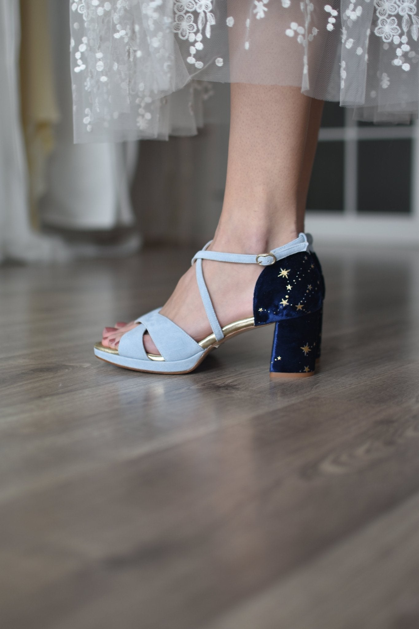 Sakura celeste Mil y una noches Constelación midi - zapatos_novia