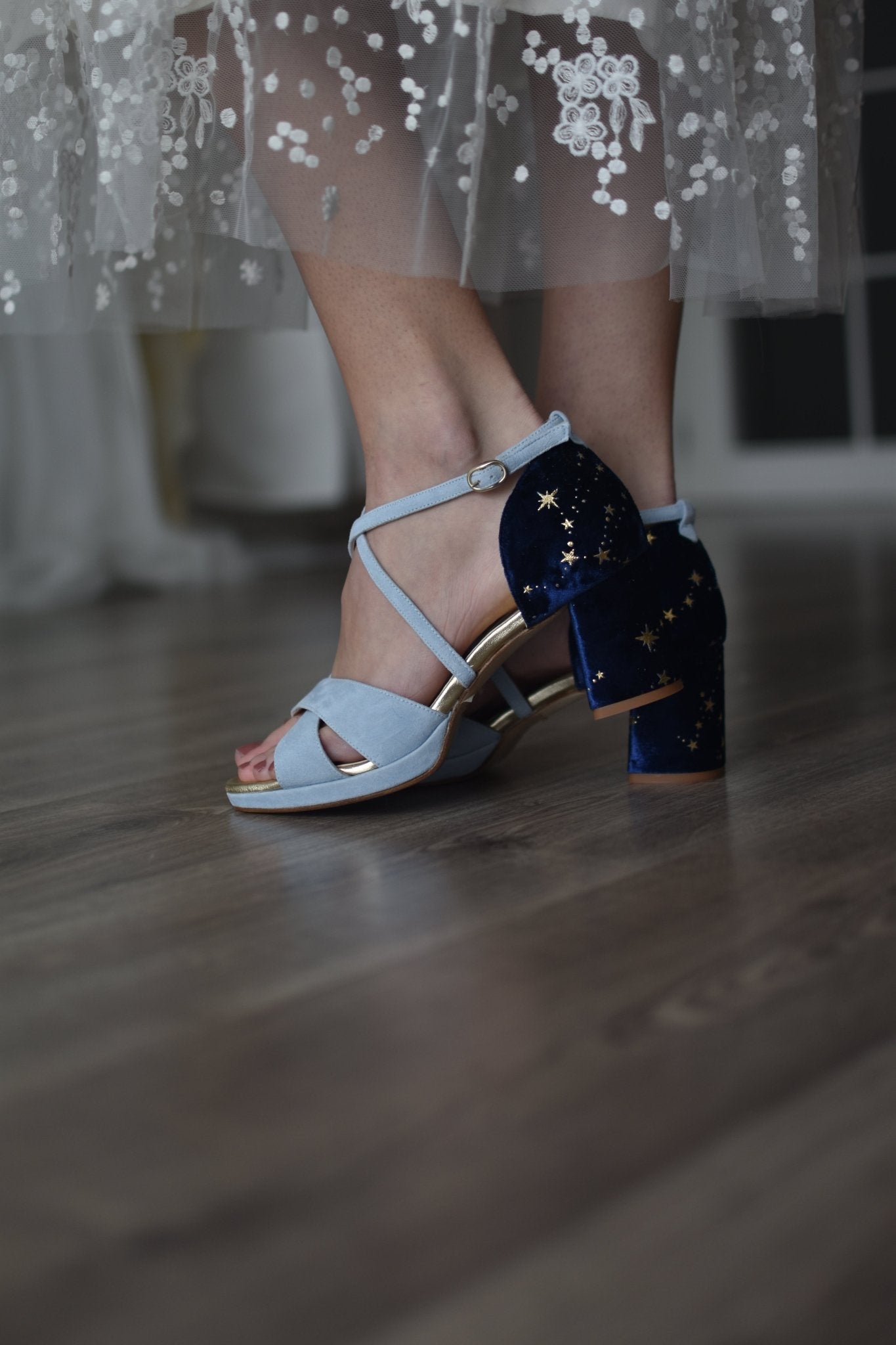 Sakura celeste Mil y una noches Constelación midi - zapatos_novia