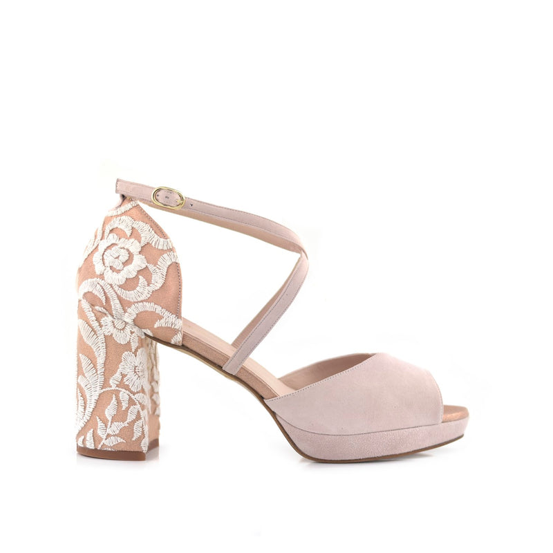 Rosalía open soft pink embroidered Crystal heel 8.5cm