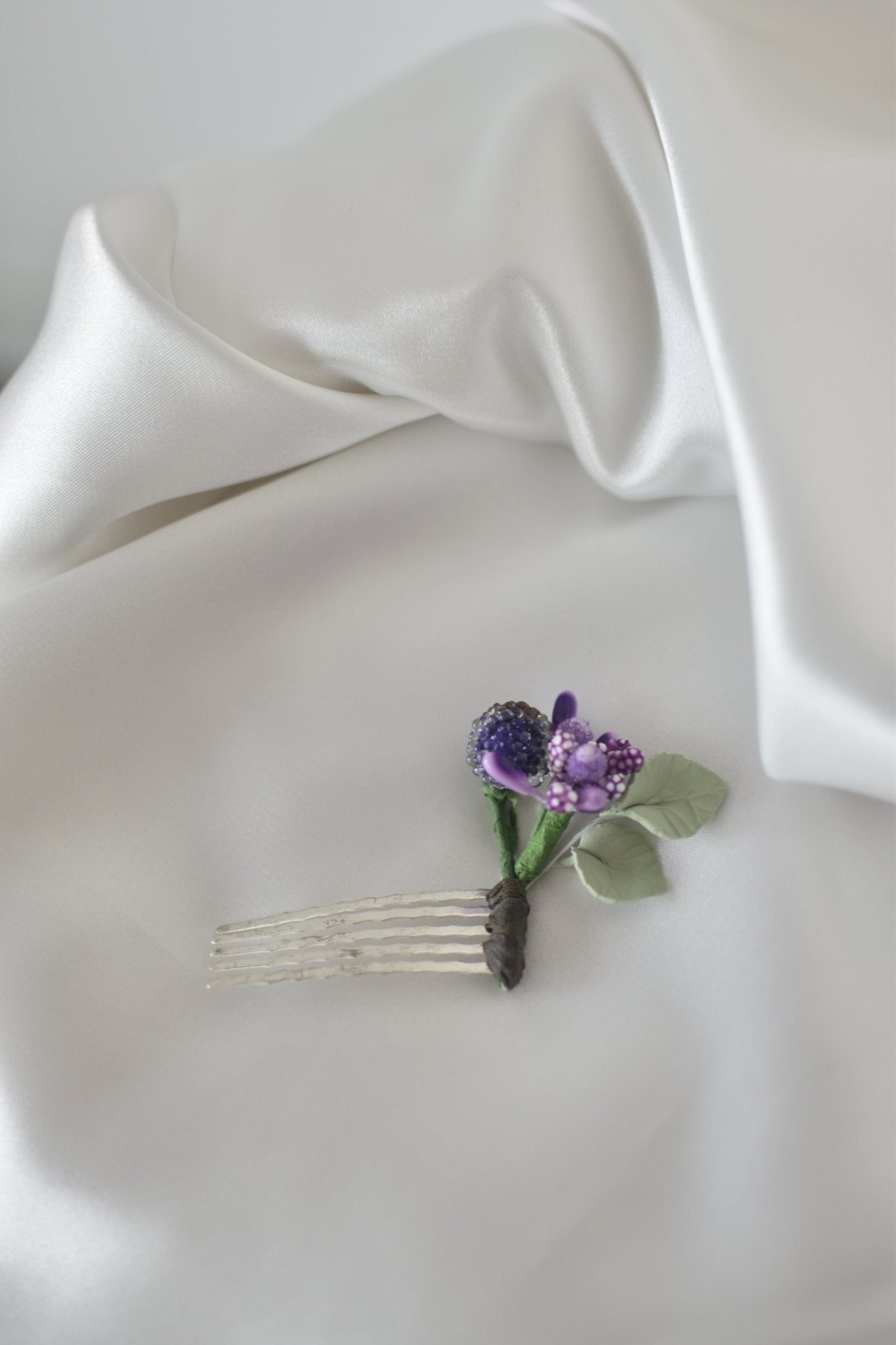 Tocado mini horquilla Jardín lavanda y azul - zapatos_novia
