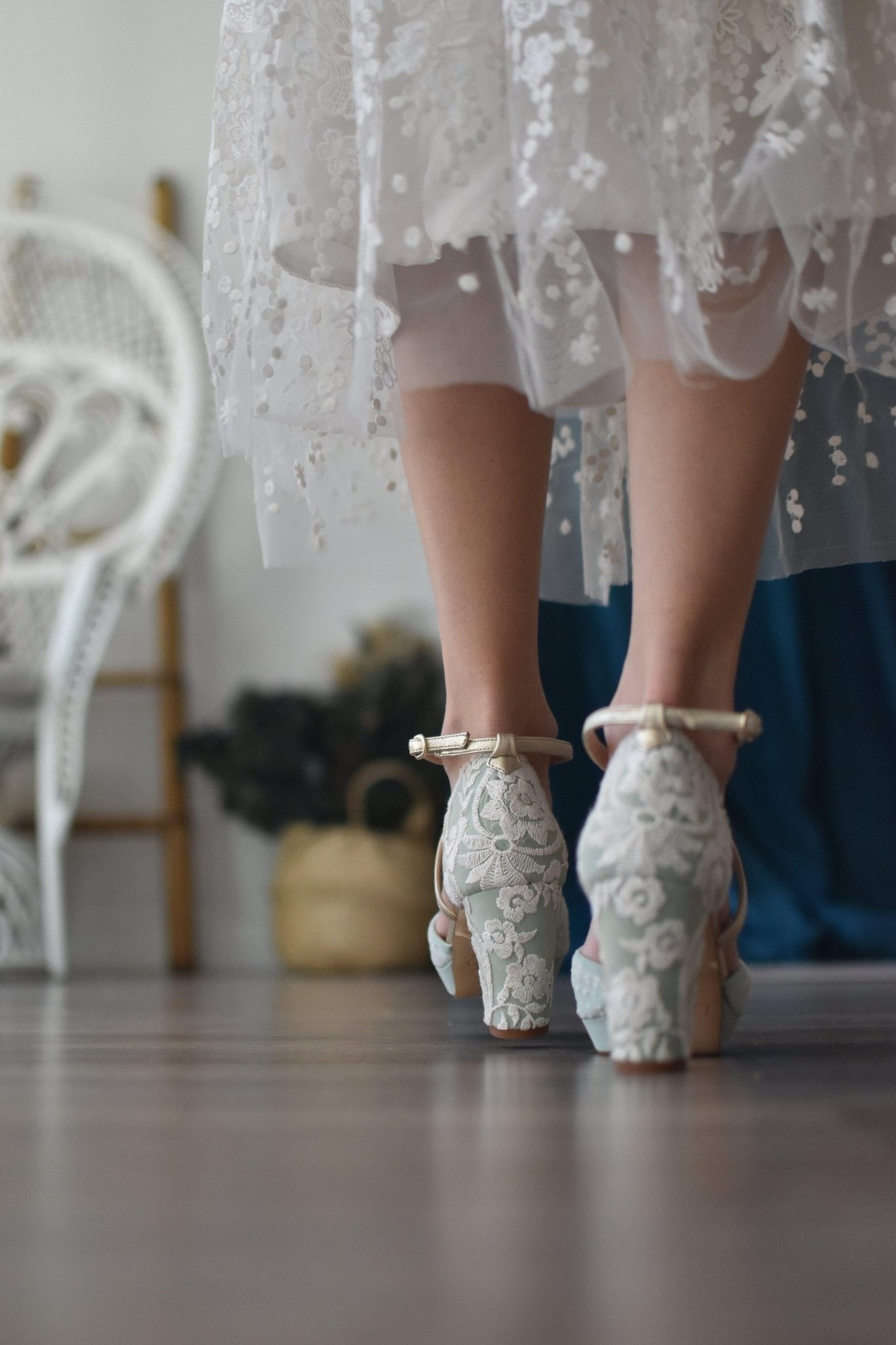 VIKA natural plumeti Mary midi - zapatos_novia