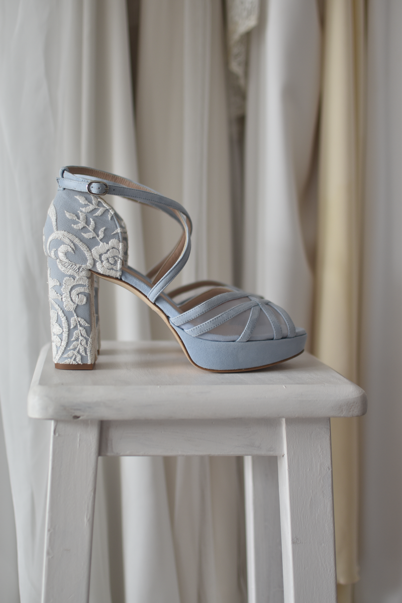 ANTONELLA azul celeste  Yaum 95