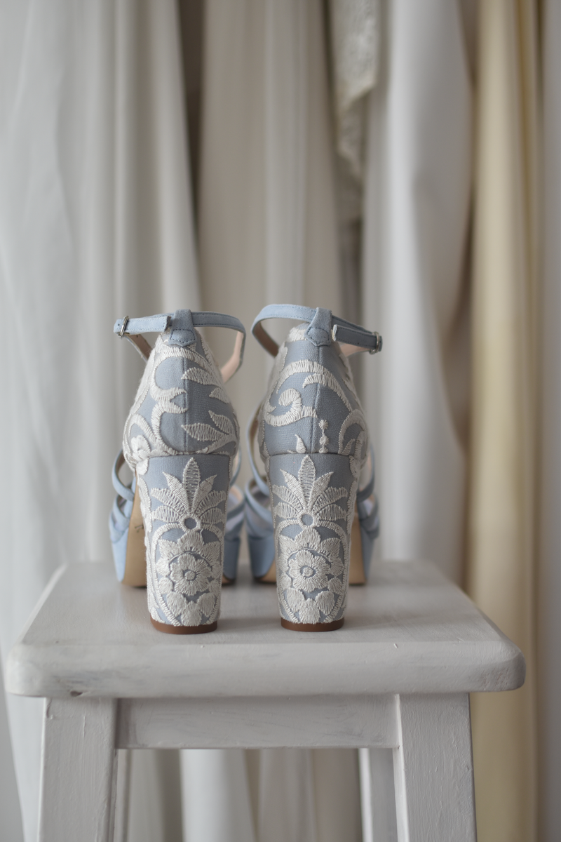 ANTONELLA azul celeste  Yaum 95