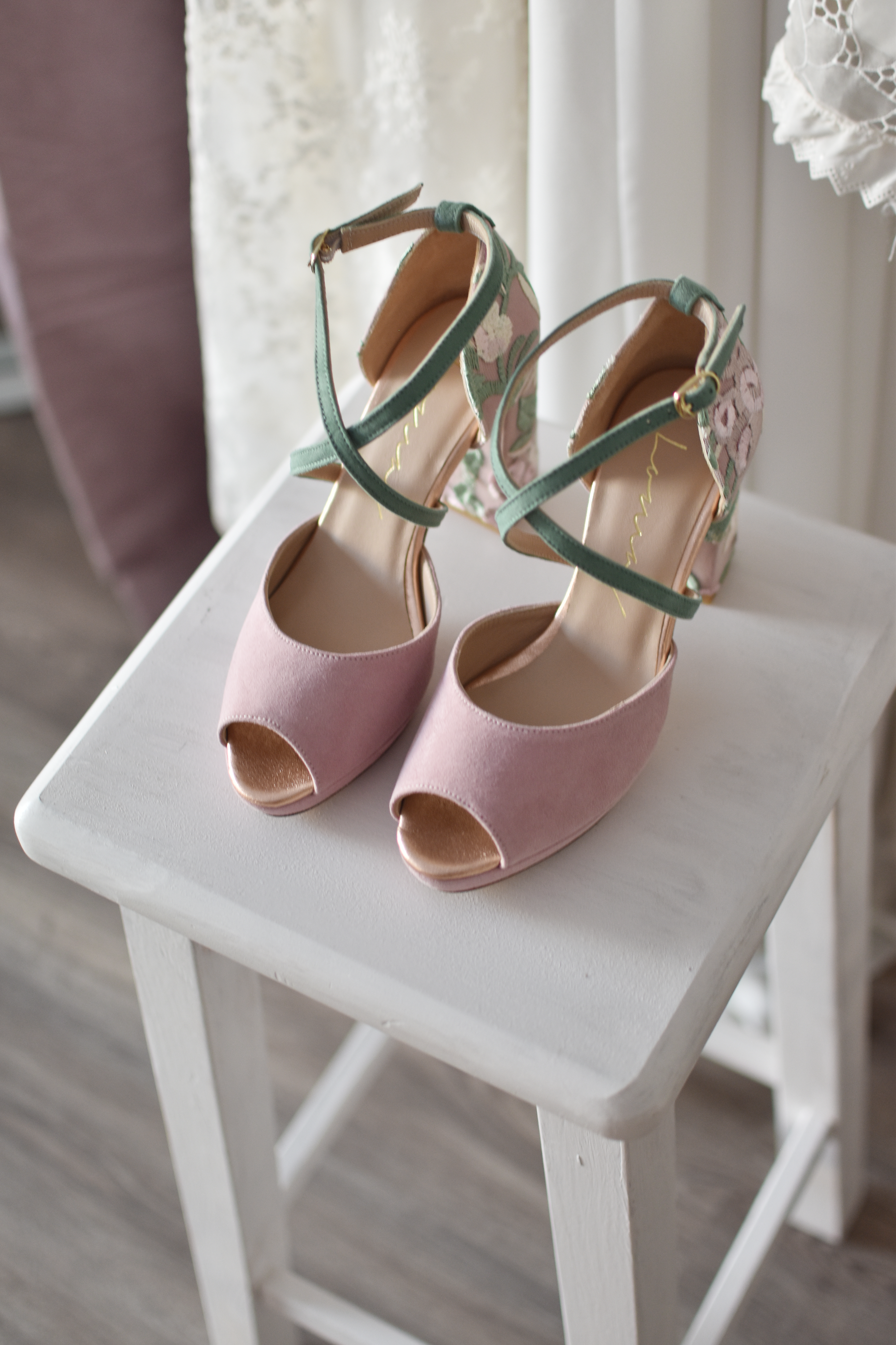 ROSALÍA abierto rosa Jade bordado 95