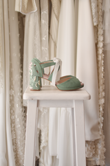 Hera abierto verde y rosa bordado flores petit