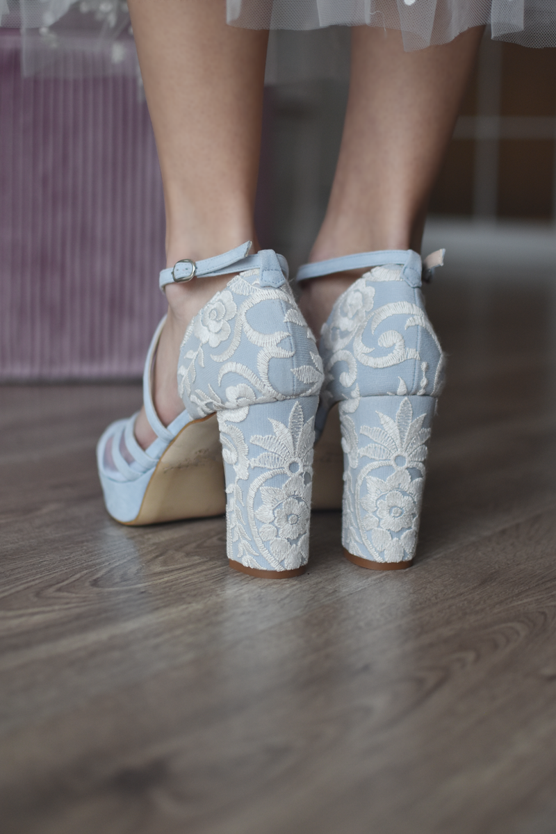 ANTONELLA azul celeste  Yaum 95