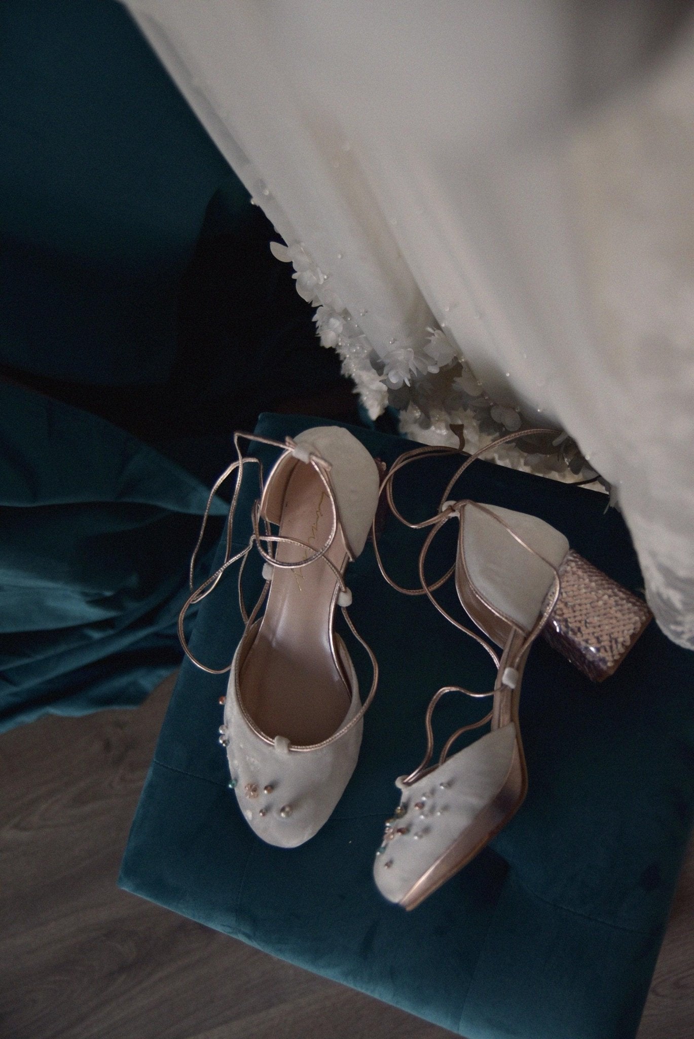 DAHUD white velvet lentejuelas mini - zapatos_novia